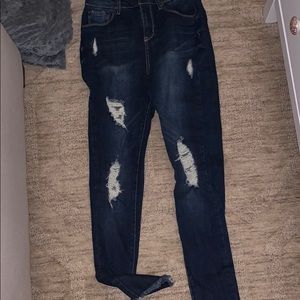 size 25 forever 21 ripped jeans!